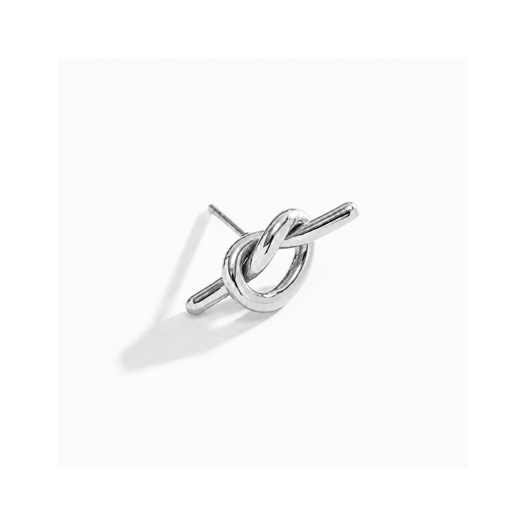 NOELLE KNOT STUD