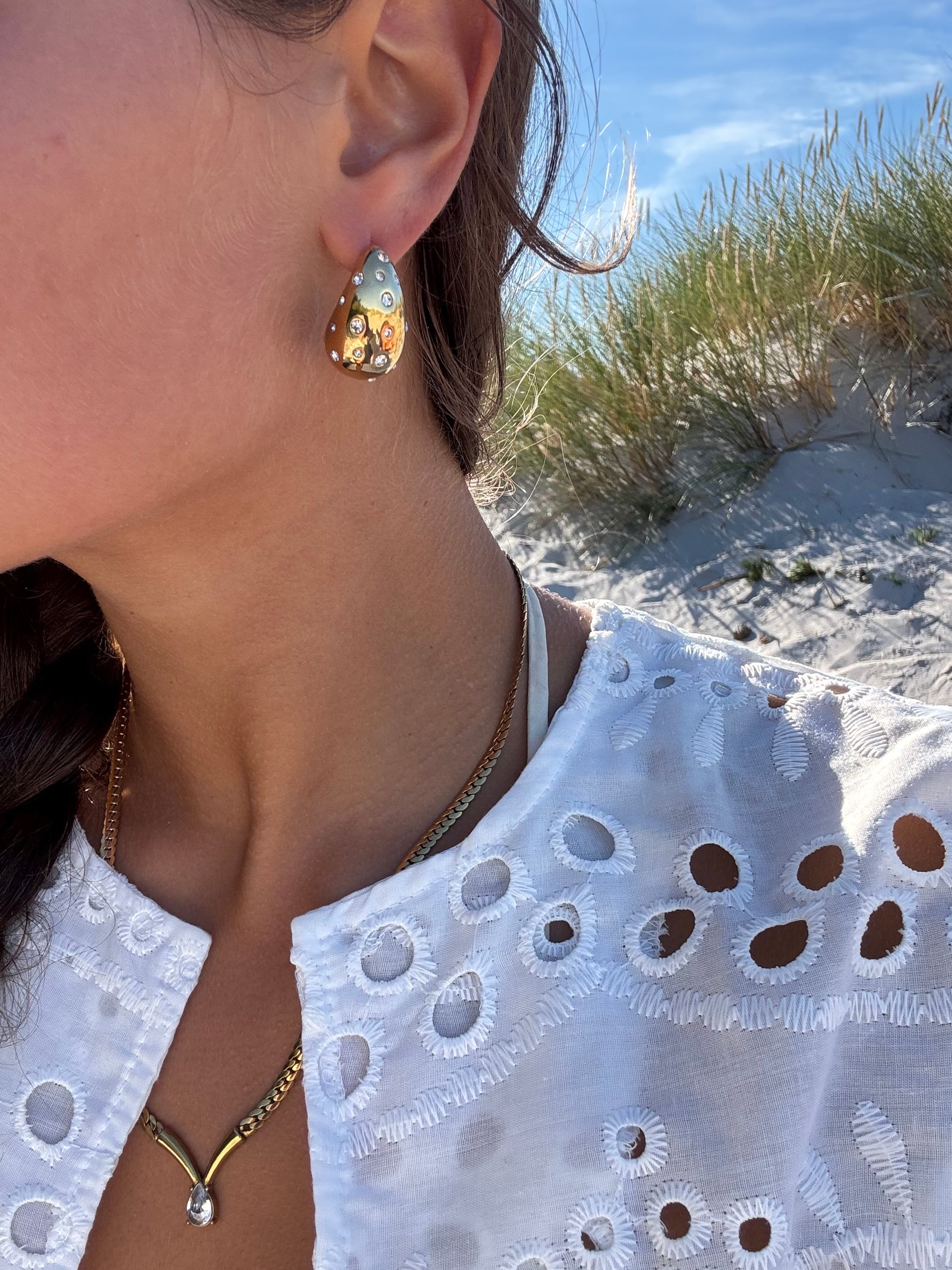 ÉLISE DROP EARRINGS